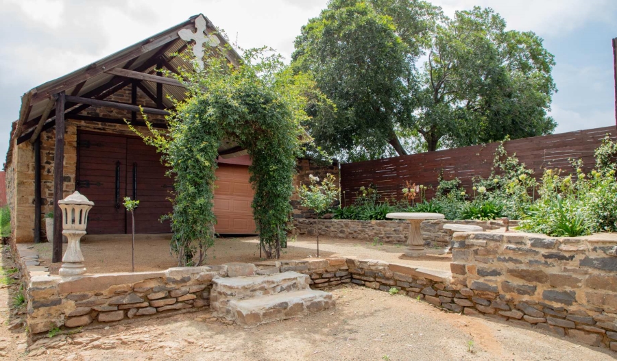 18 Bedroom Property for Sale in Heilbron Free State